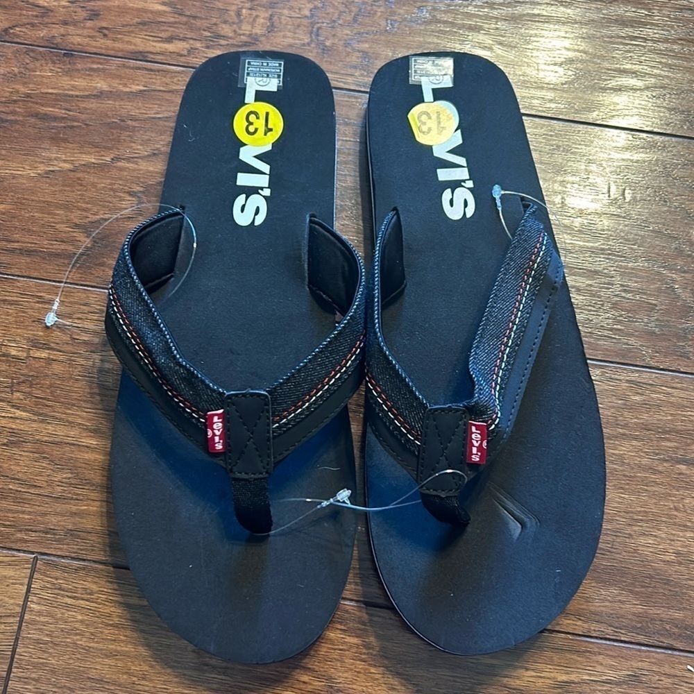 LEVI’S FLIP FLOP SANDALS size 13 NEW - Picture 3 of 7